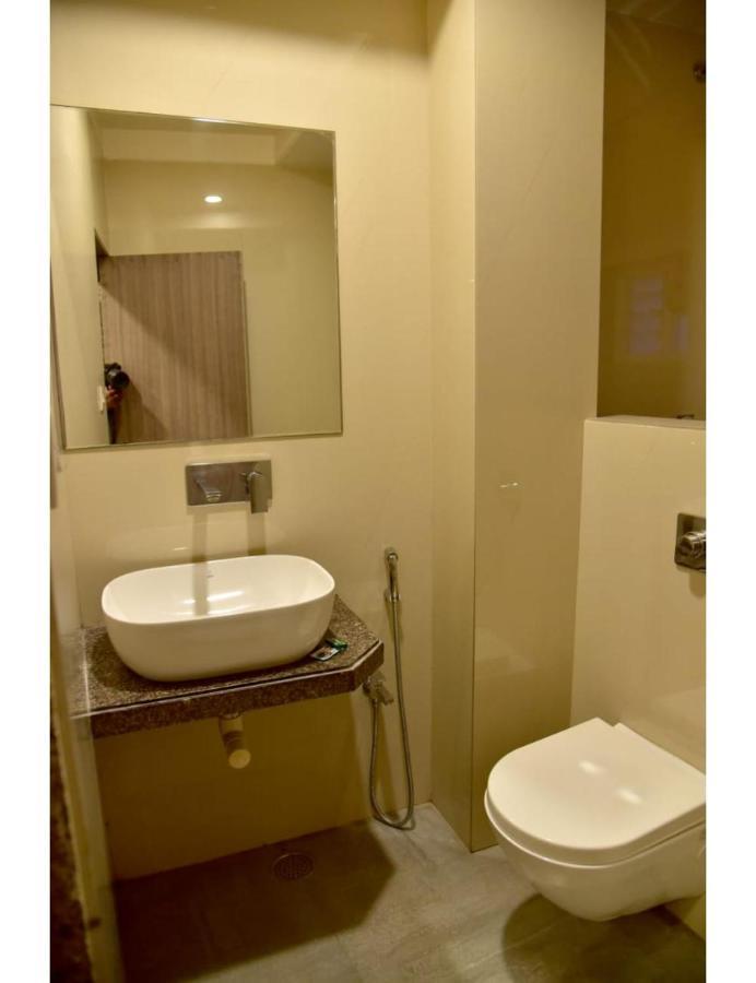 Hotel Dwarka, Nagpur Eksteriør bilde